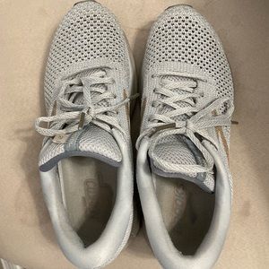 Womens Revel 2 shoes